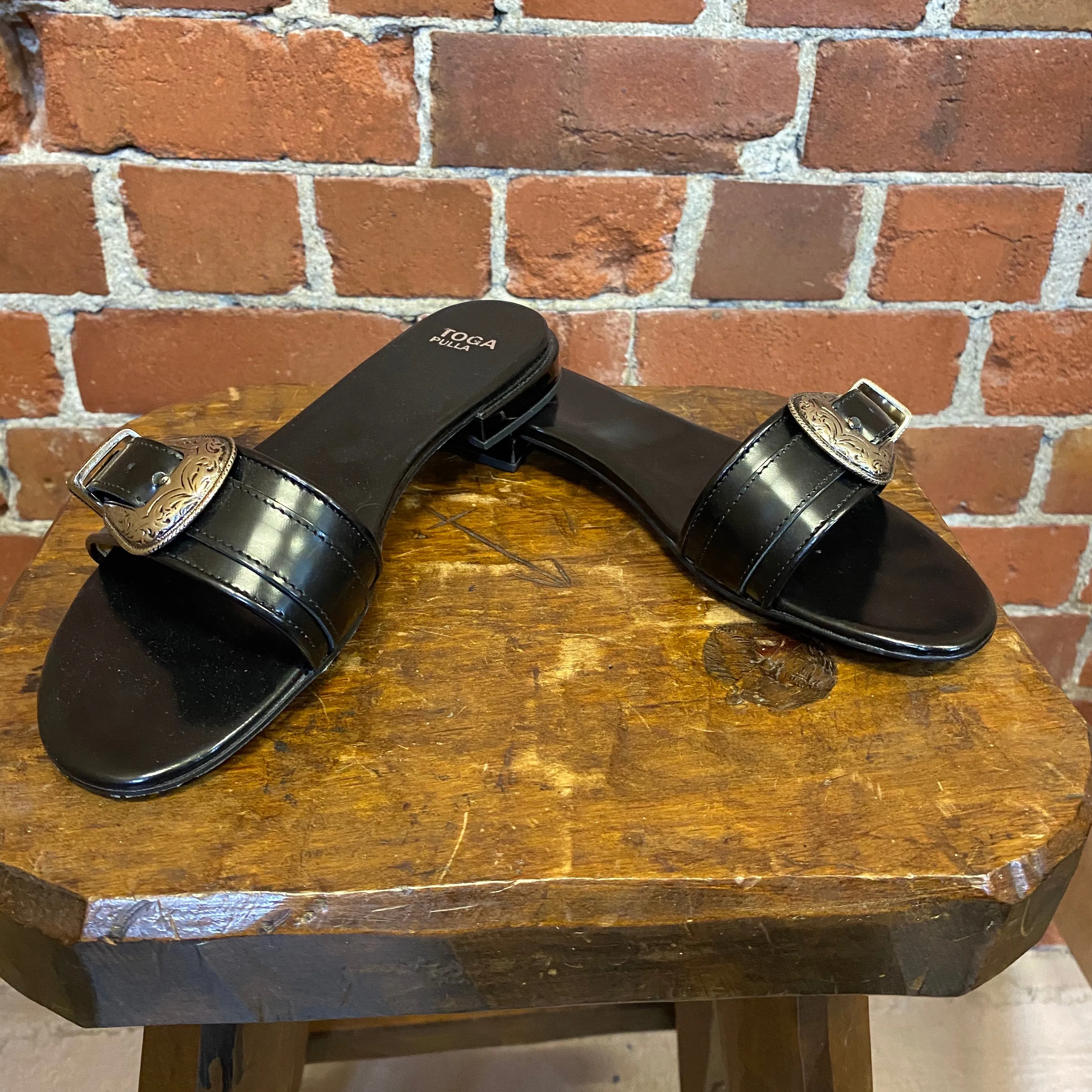 TOGA  leather slides 39