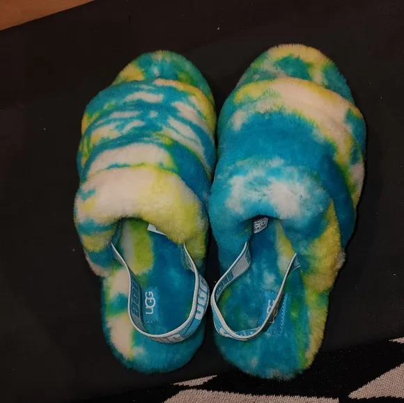 Ugg slides