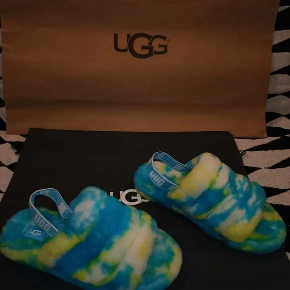 Ugg slides
