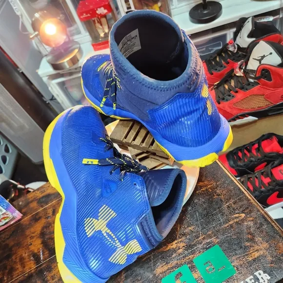 Under armour curry sneakers