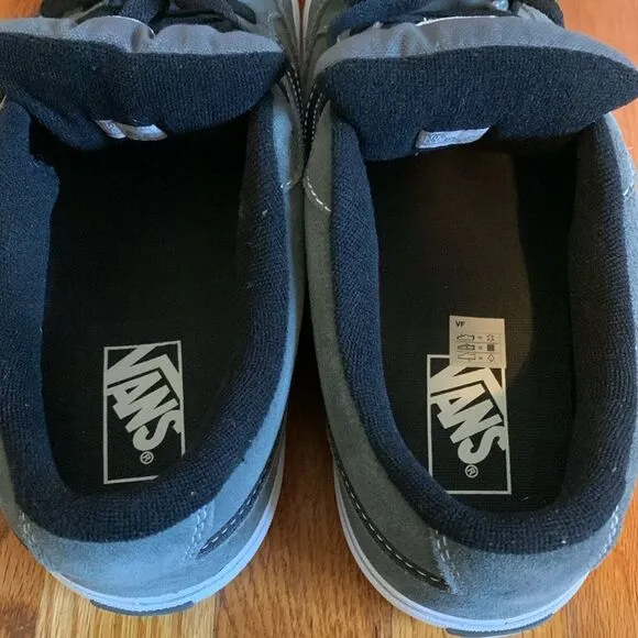 Vans Classic Bearcat Skateboarding Sneakers Charcoal Grey and Black
