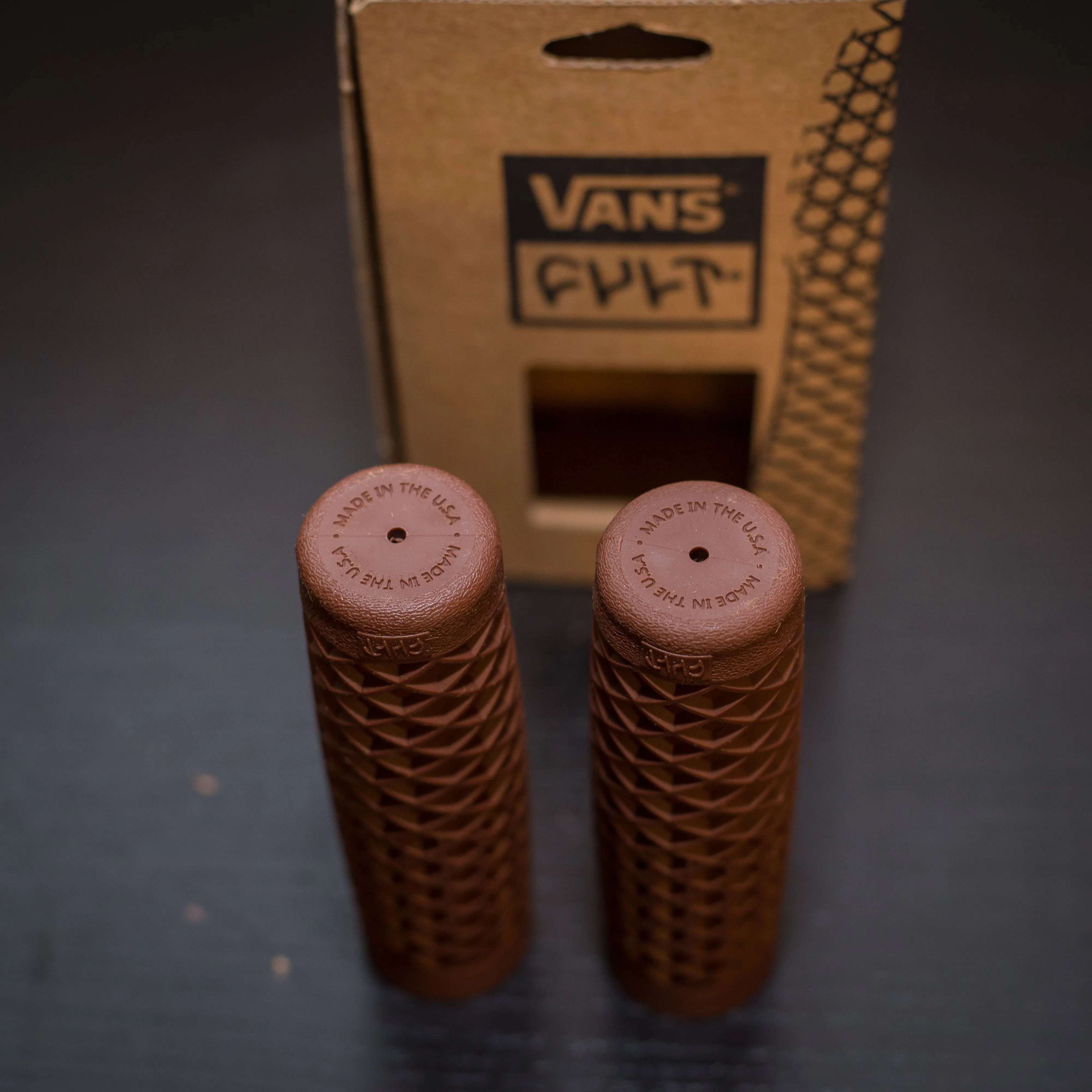 VANS X CULT MOTORCYCLE GRIP, Brown