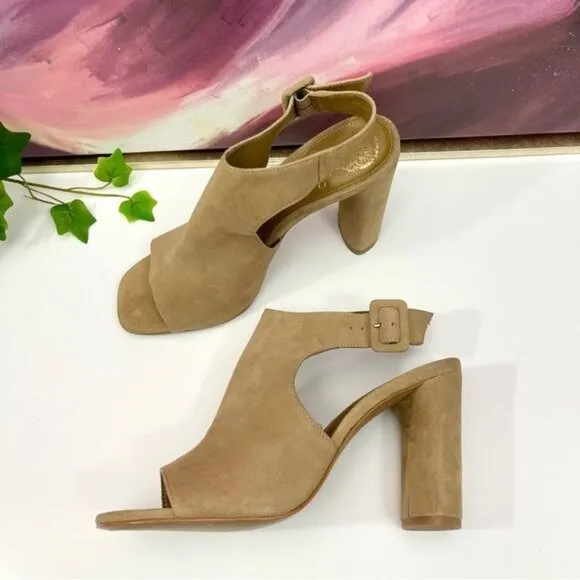 Vince Camuto Crebellan Block Heel Suede Sandal in Tan Size 8.5
