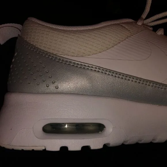 Womens NIKE AIR MAX THEA TXT White Trainers Sneakers Sz 9